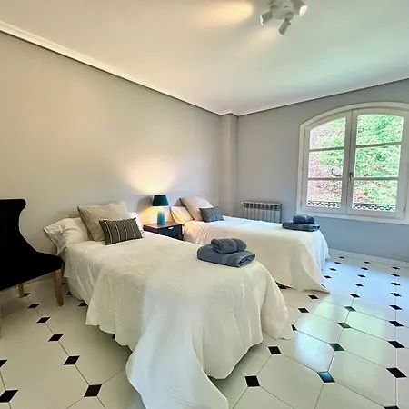 Villa Mint House